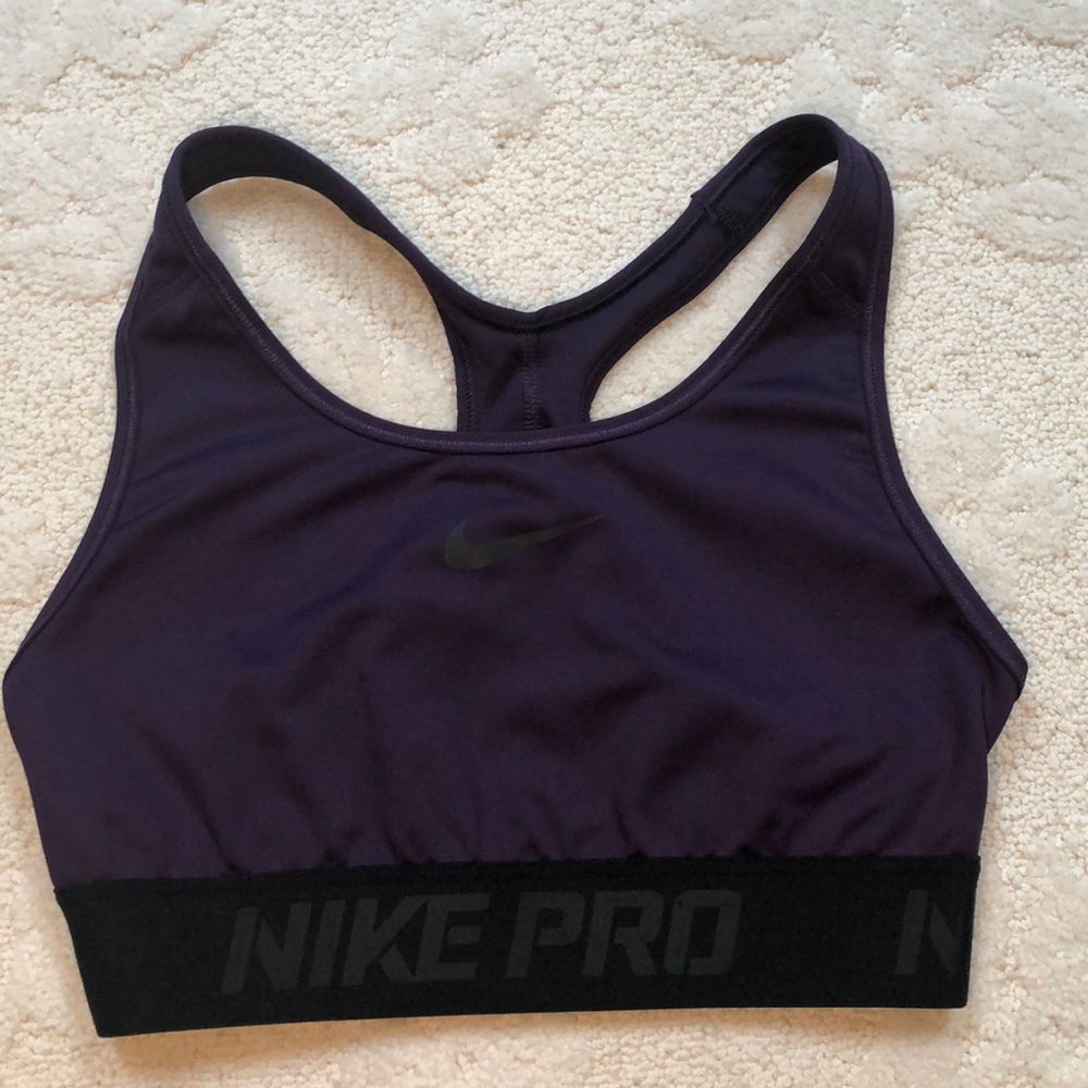 Sports bra